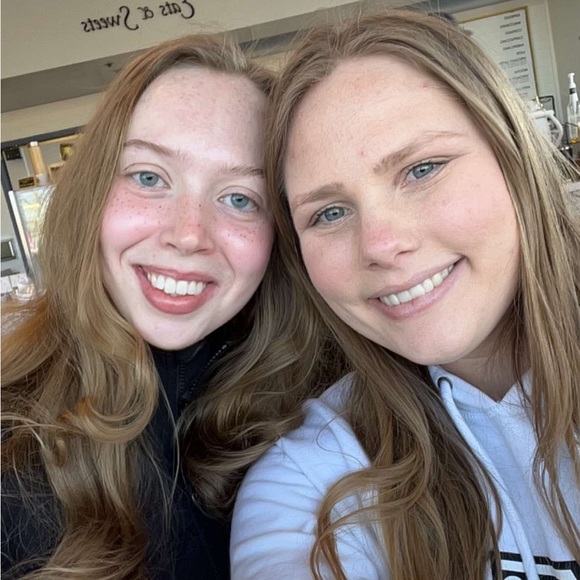 Meet your Posher, Kelly - Picture 4 of 4